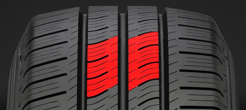 carrier all season battistrada innovativo e mescola al silicio Pirelli Carrier all season battistrada innovativo e mescola al silicio